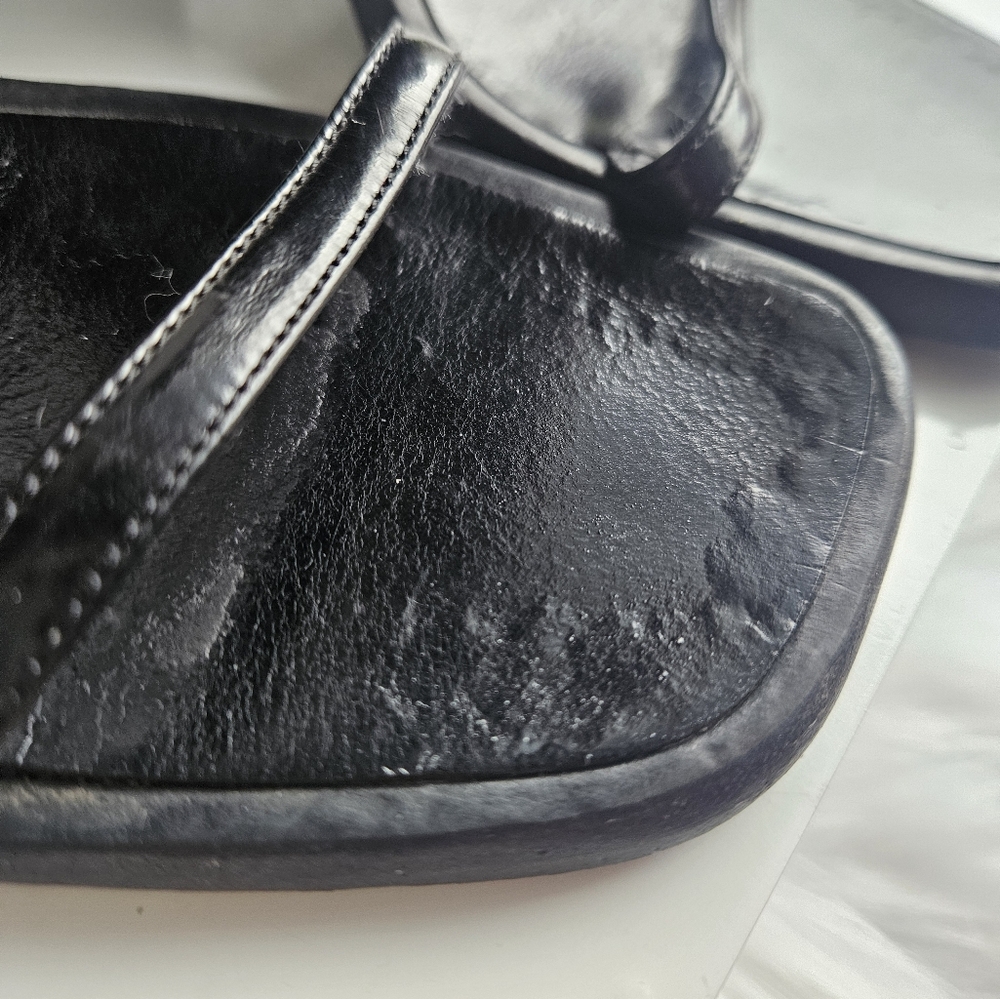 Gucci Black Patent Leather Block Heel Sandals with Elastic Strap - Picture 14 of 14